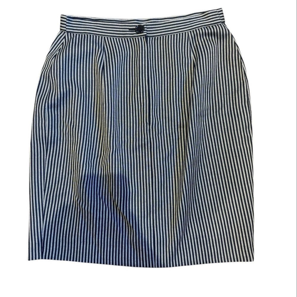 Vintage Studio 0001 by‎ Ferre Made in Italy Women’s Pin Stripe Skirt Size 10